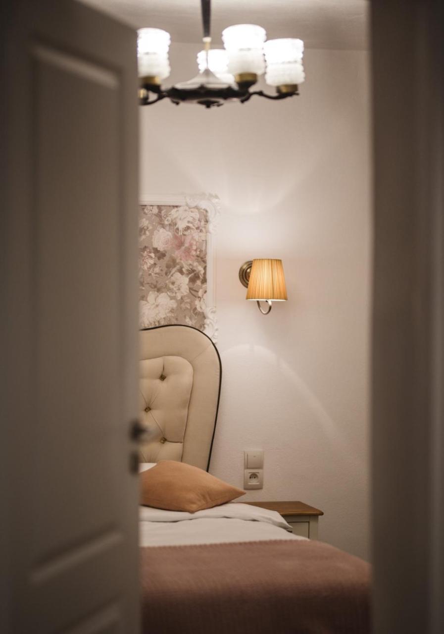 Glam Rose&white Downtown Apartament *