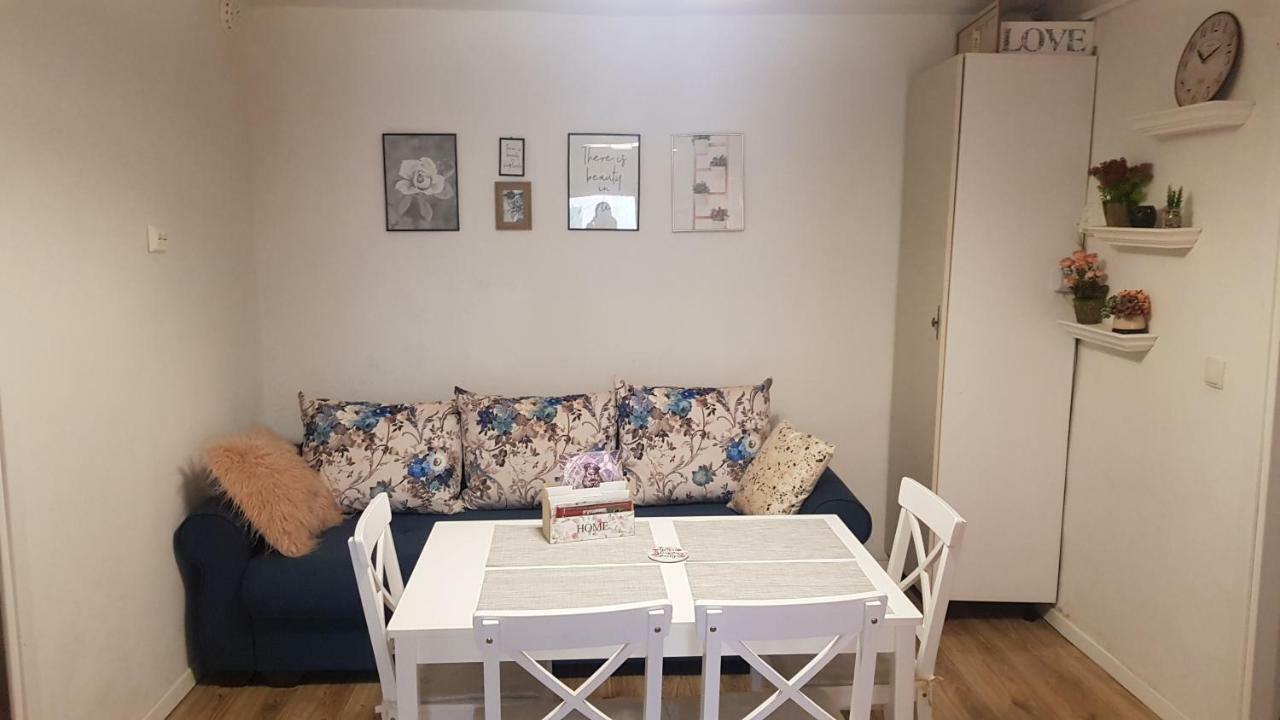 Glam Rose&white Downtown Apartament *